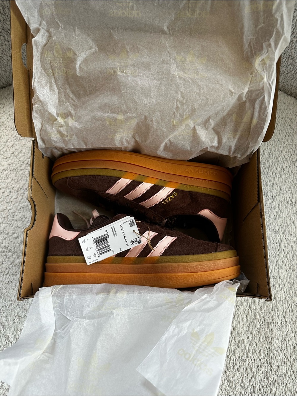 NWT Adidas Gazelle Bold Sneakers